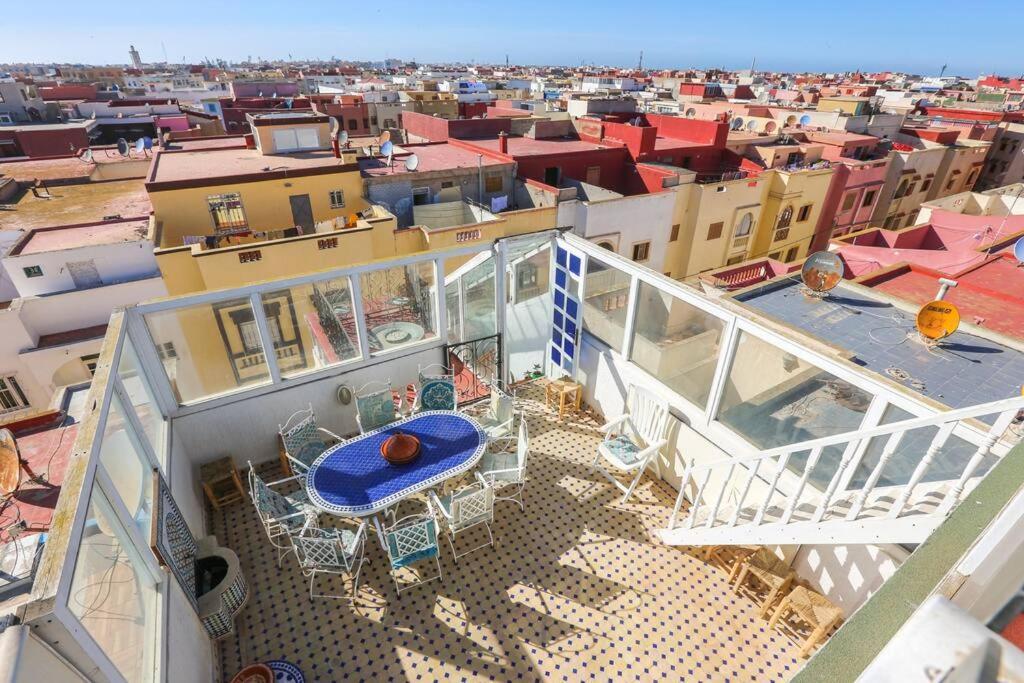 Charming Home With Private Terrace エッサウィラ エクステリア 写真