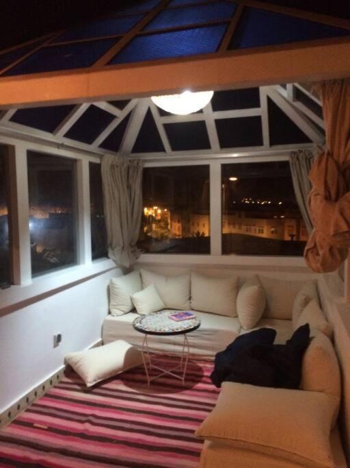 Charming Home With Private Terrace エッサウィラ エクステリア 写真